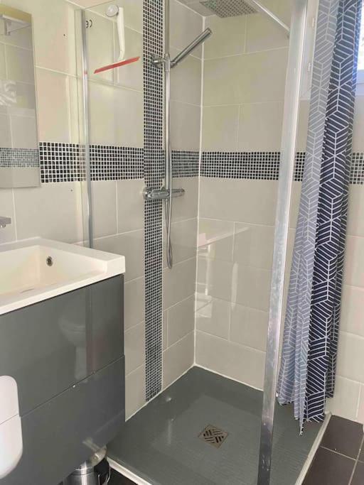 Appartement 2-4 Pers. Piscine, Entre Aix Et Cassis La Destrousse Εξωτερικό φωτογραφία